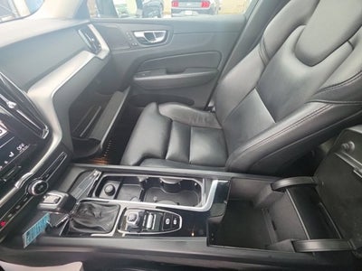 2019 Volvo XC60 T5 Momentum