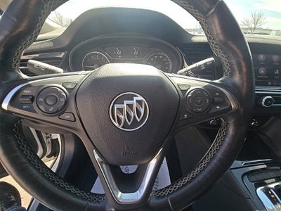 2018 Buick Regal TourX Essence