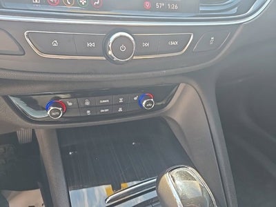 2018 Buick Regal TourX Essence