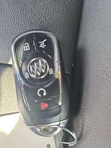 2018 Buick Regal TourX Essence