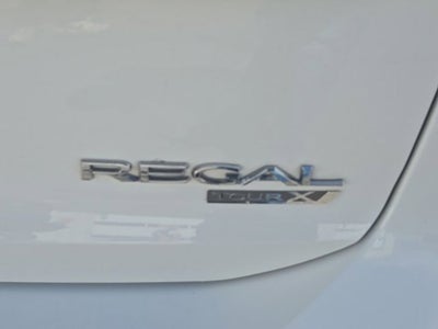 2018 Buick Regal TourX Essence