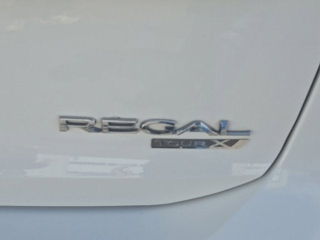 2018 Buick Regal TourX Essence