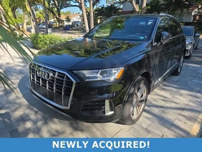 2023 Audi Q7 45 Premium