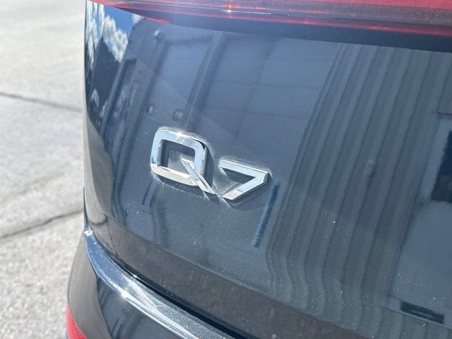 2023 Audi Q7 45 Premium