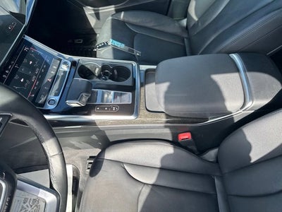 2023 Audi Q7 45 Premium