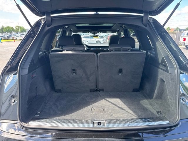 2023 Audi Q7 45 Premium