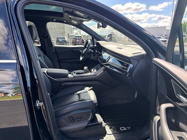 2023 Audi Q7 45 Premium