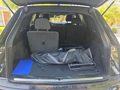2023 Audi Q7 45 Premium