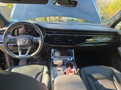 2023 Audi Q7 45 Premium