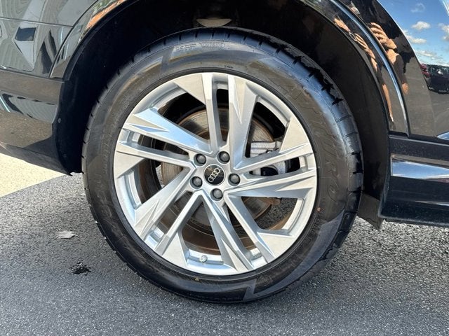 2023 Audi Q7 45 Premium