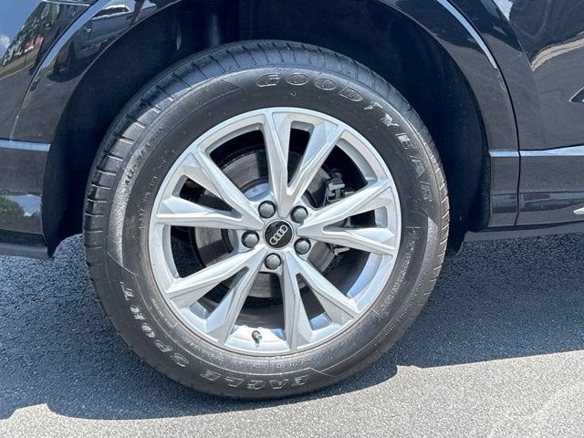 2023 Audi Q3 Premium