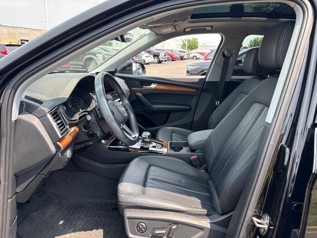 2023 Audi Q5 45 S line Premium