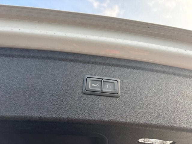 2023 Audi Q5 45 S line Premium