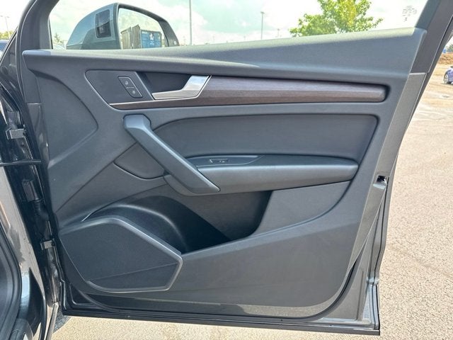 2023 Audi Q5 45 S line Premium