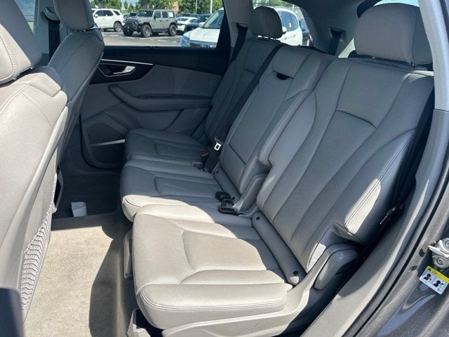 2023 Audi Q7 45 Premium Plus