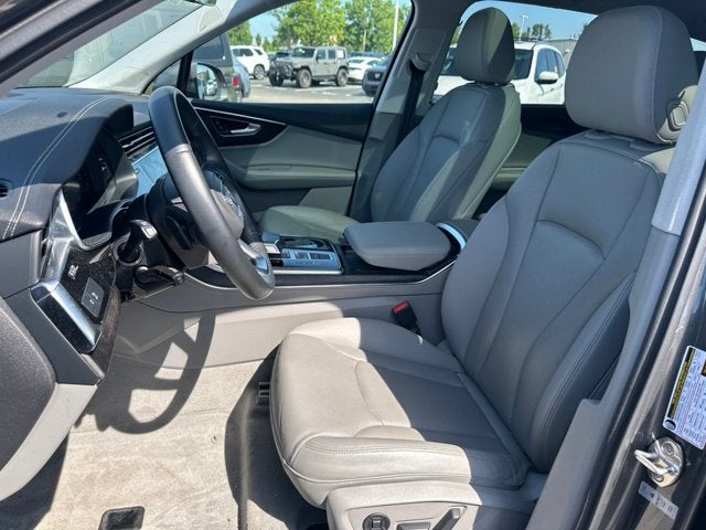 2023 Audi Q7 45 Premium Plus