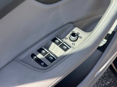 2023 Audi Q7 45 Premium Plus