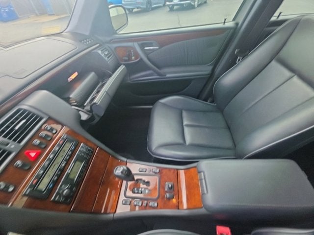 2002 Mercedes-Benz E-Class E 320