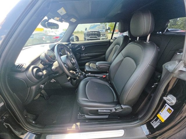 2017 MINI Cooper Base