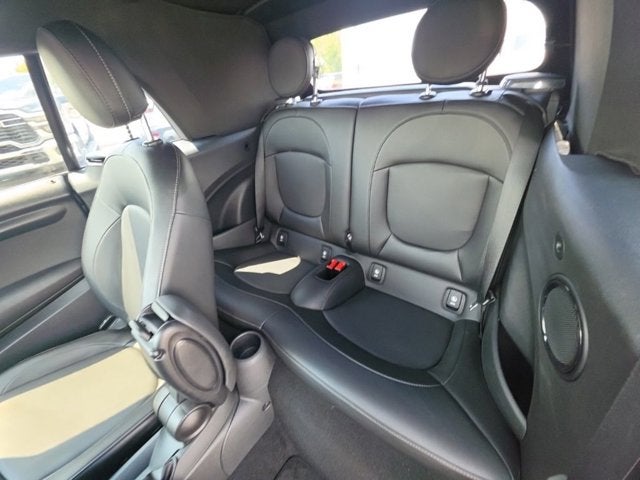 2017 MINI Cooper Base
