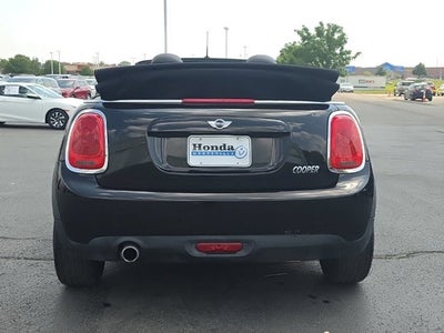 2017 MINI Cooper Base
