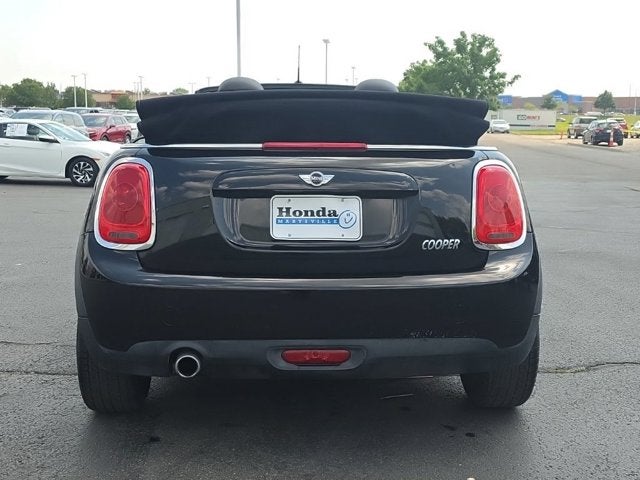 2017 MINI Cooper Base