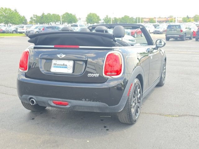 2017 MINI Cooper Base