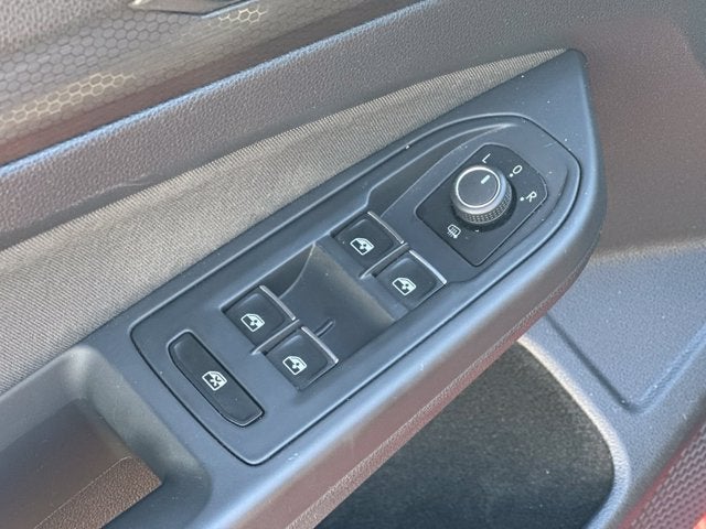 2022 Volkswagen Golf GTI 2.0T SE