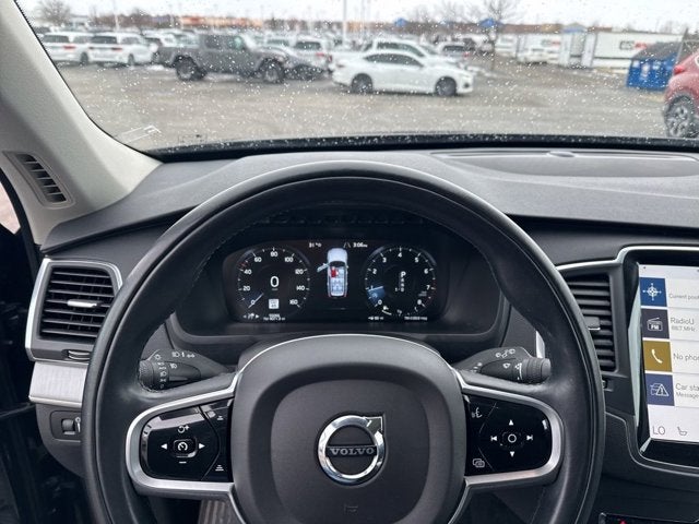 2022 Volvo XC90 T5 Momentum