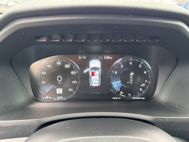 2022 Volvo XC90 T5 Momentum