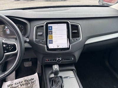 2022 Volvo XC90 T5 Momentum