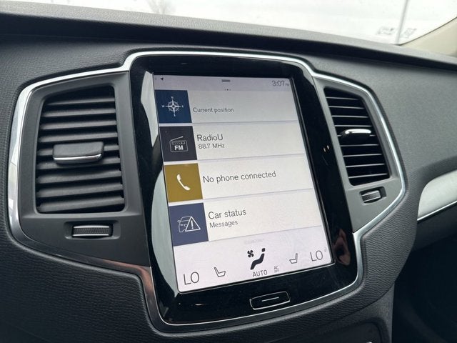 2022 Volvo XC90 T5 Momentum