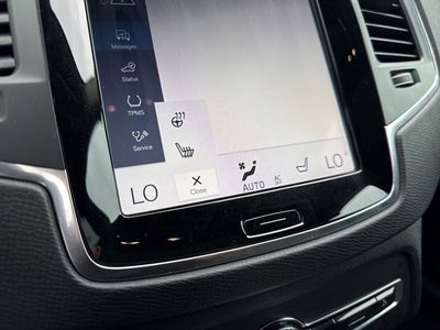 2022 Volvo XC90 T5 Momentum