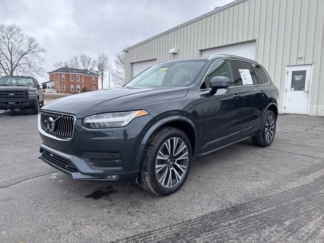 2022 Volvo XC90 T5 Momentum