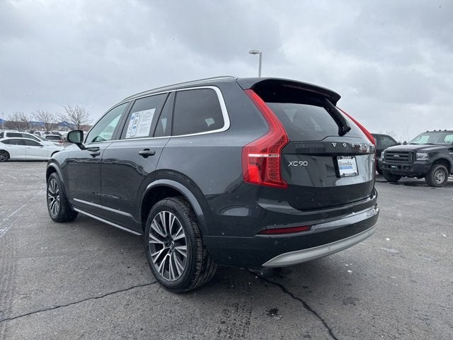 2022 Volvo XC90 T5 Momentum