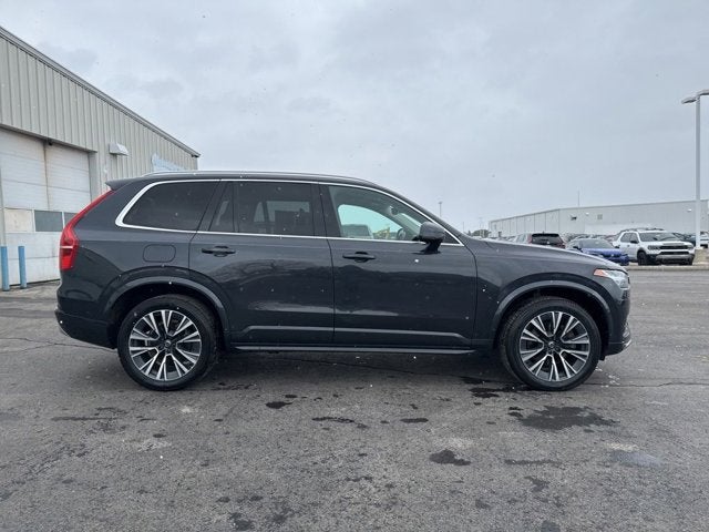2022 Volvo XC90 T5 Momentum