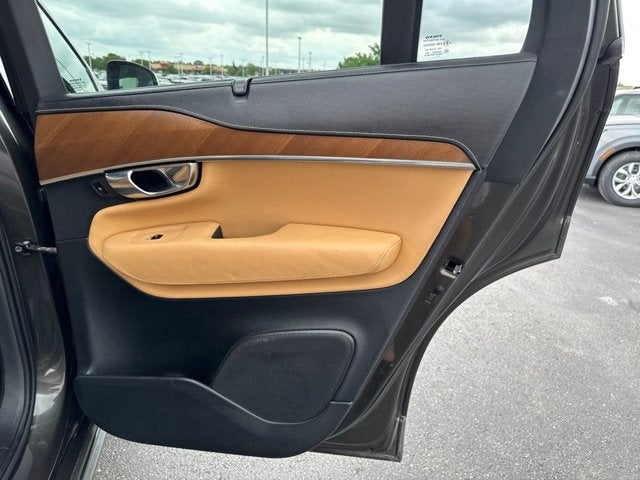 2018 Volvo XC90 T6 Inscription
