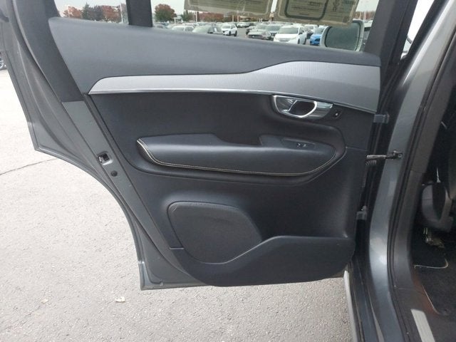 2016 Volvo XC90 T6 R-Design