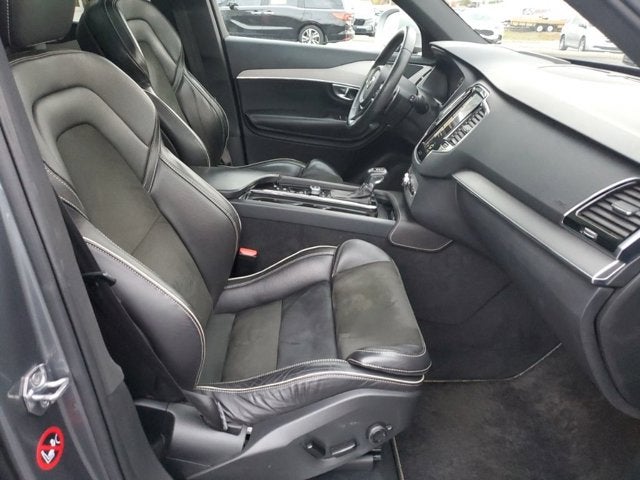 2016 Volvo XC90 T6 R-Design