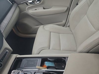 2023 Volvo XC90 Recharge Plug-In Hybrid Ultimate