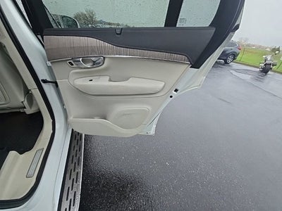 2023 Volvo XC90 Recharge Plug-In Hybrid Ultimate