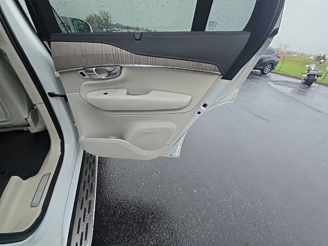 2023 Volvo XC90 Recharge Plug-In Hybrid Ultimate