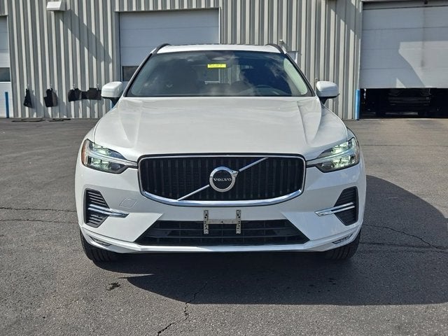 2022 Volvo XC60 B5 Momentum