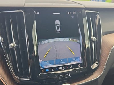 2022 Volvo XC60 B5 Momentum