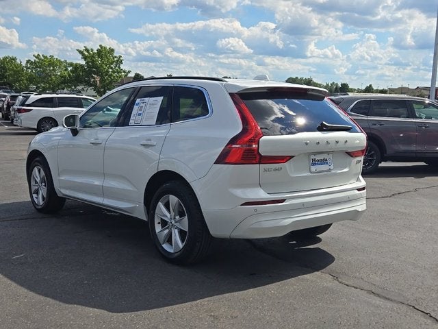 2022 Volvo XC60 B5 Momentum