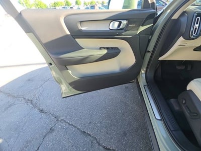 2023 Volvo XC40 Ultimate