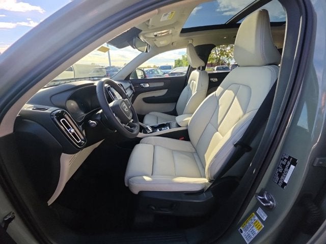 2023 Volvo XC40 Ultimate