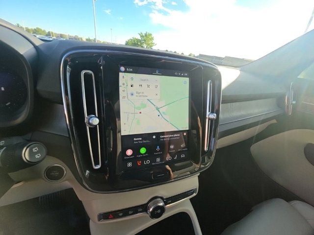 2023 Volvo XC40 Ultimate