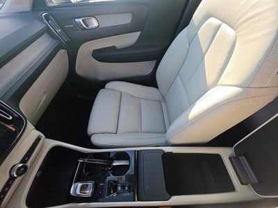 2023 Volvo XC40 Ultimate