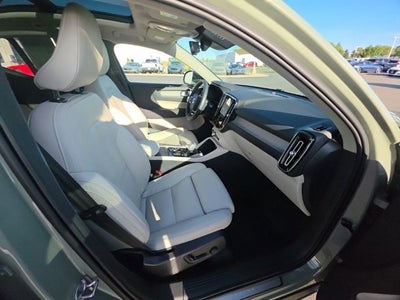 2023 Volvo XC40 Ultimate